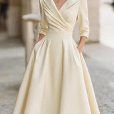 Elegantes Satinkleid
