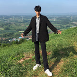 Legere Herrenhose im koreanischen Stil