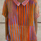 Nina | Geometrisches gestreiftes Shirt