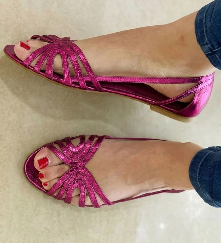 Eleonora | Goldene Sandalen Sommerlicht