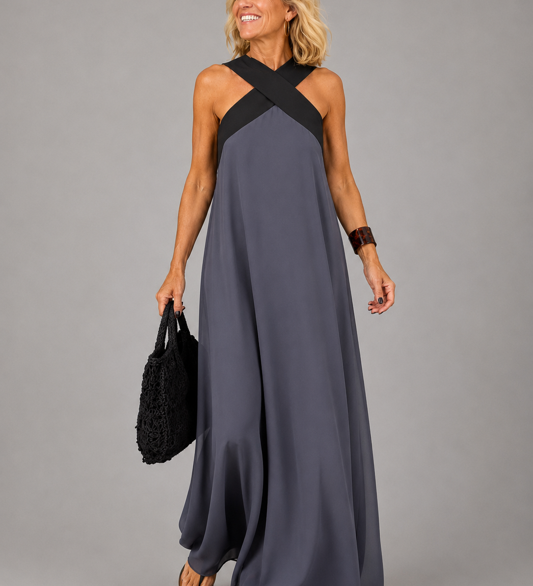 Velora™ | Cross Elegance Maxikleid