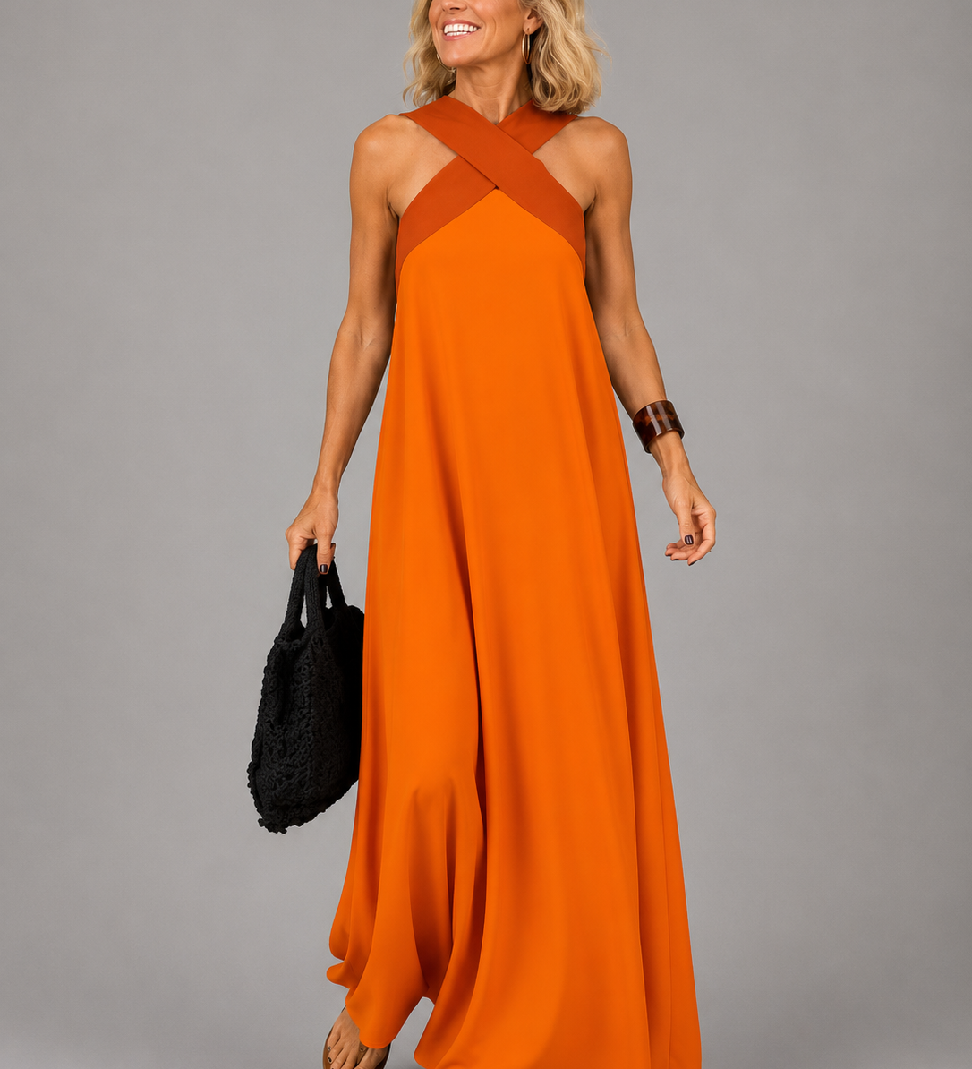 Velora™ | Cross Elegance Maxikleid