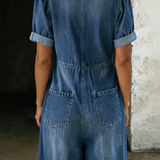 MILA | V-Ausschnitt Denim-Jumpsuit