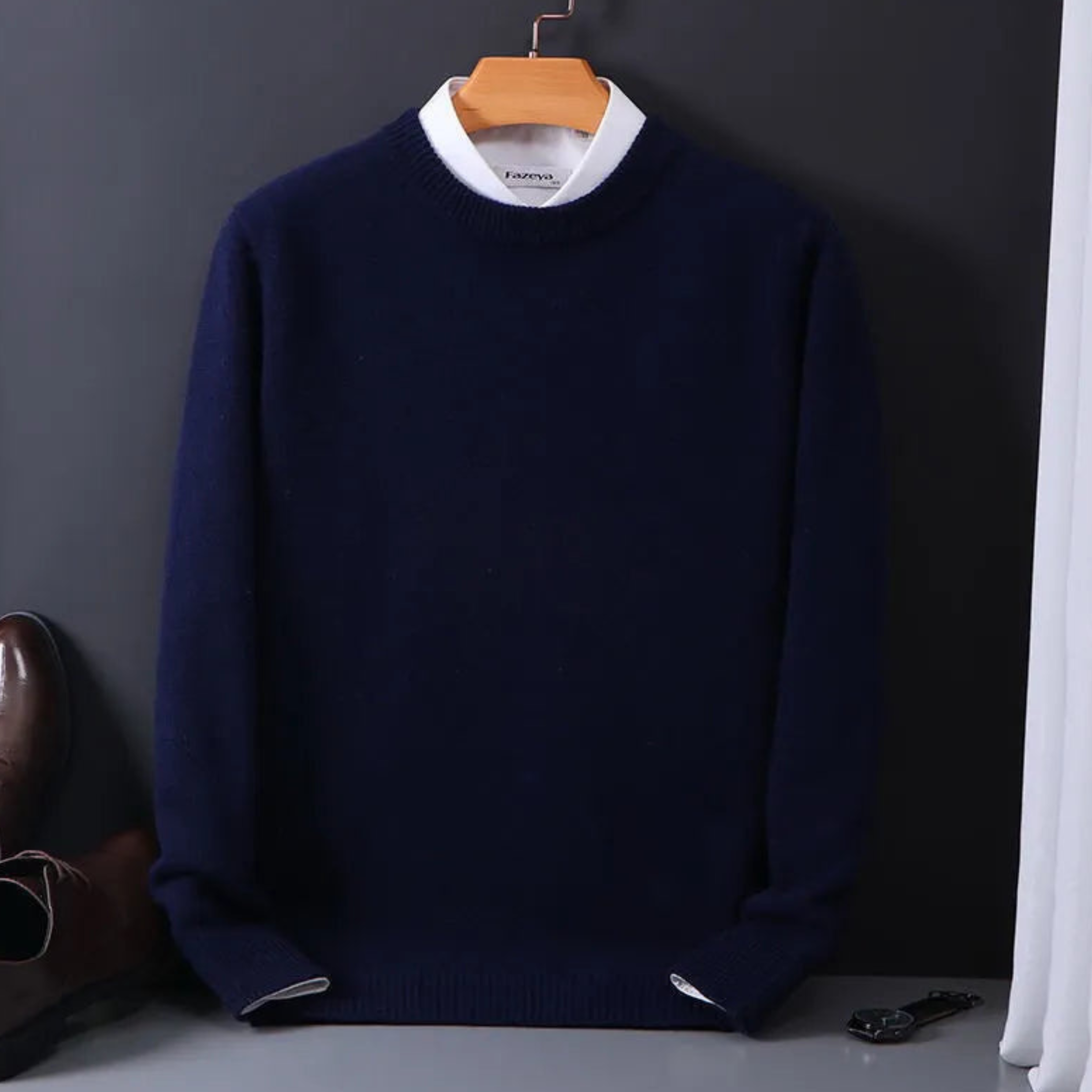 Klassischer Kaschmirpullover