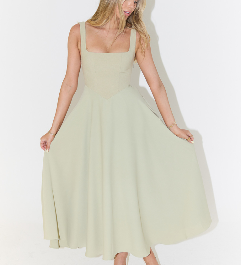 Audrey Kleid mit quadratischem Ausschnitt