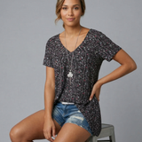 Van Elst Mode® | T-Shirt Flora mit V-Ausschnitt