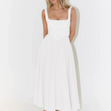 JULIA | Elegantes Midikleid mit eckigem Ausschnitt