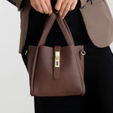 NIKA | Stilvolle Schultertasche mit Klarem Schnitt und Breiten Trägern