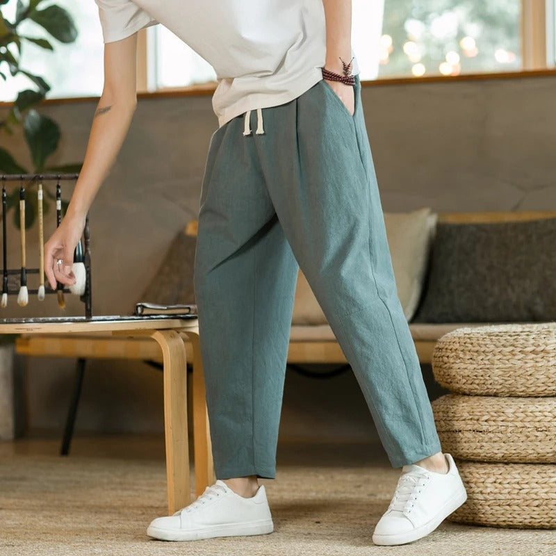 Komfortable Hosen mit Kordelzug